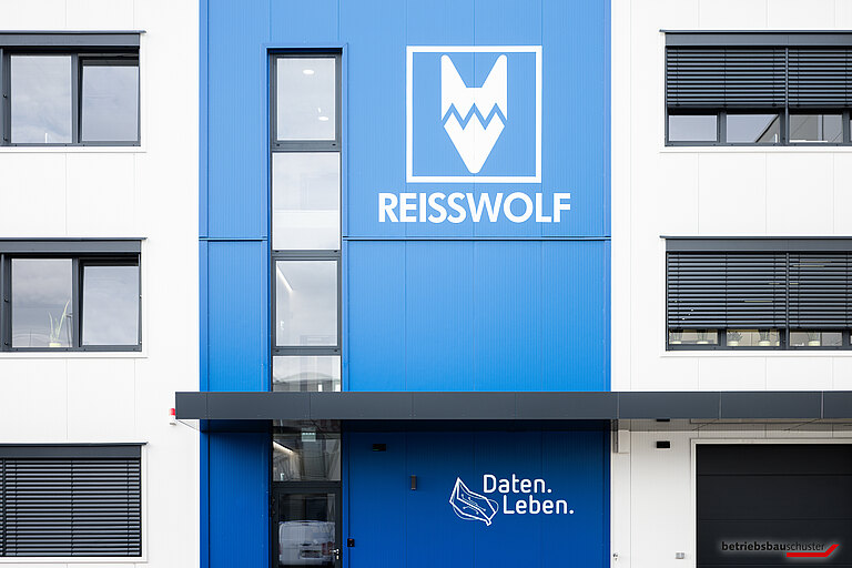 Reisswolf Fassade Logo